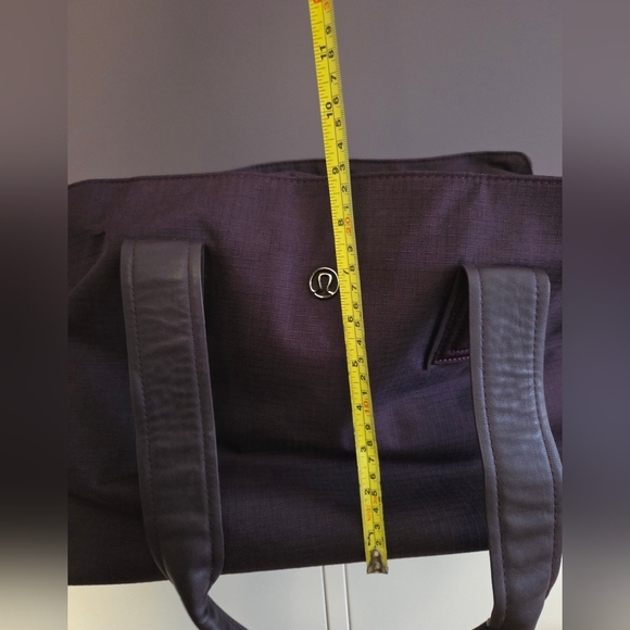 Lululemon Go Getter Large Weekend Bag - Picture 10 of 15